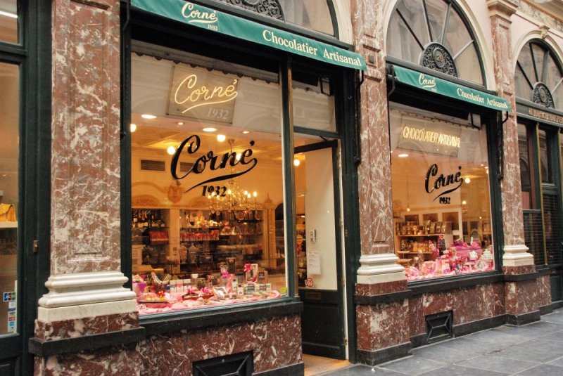 boulangerie-FLAYOSC-min_chocolate_chocolaterie_shop_luxury_chic_gallery_brussels_belgium-558146